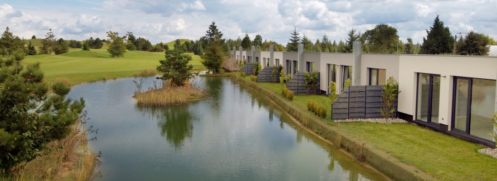 Apartmánové domky na golfovém hřišti u Mladé Boleslavi